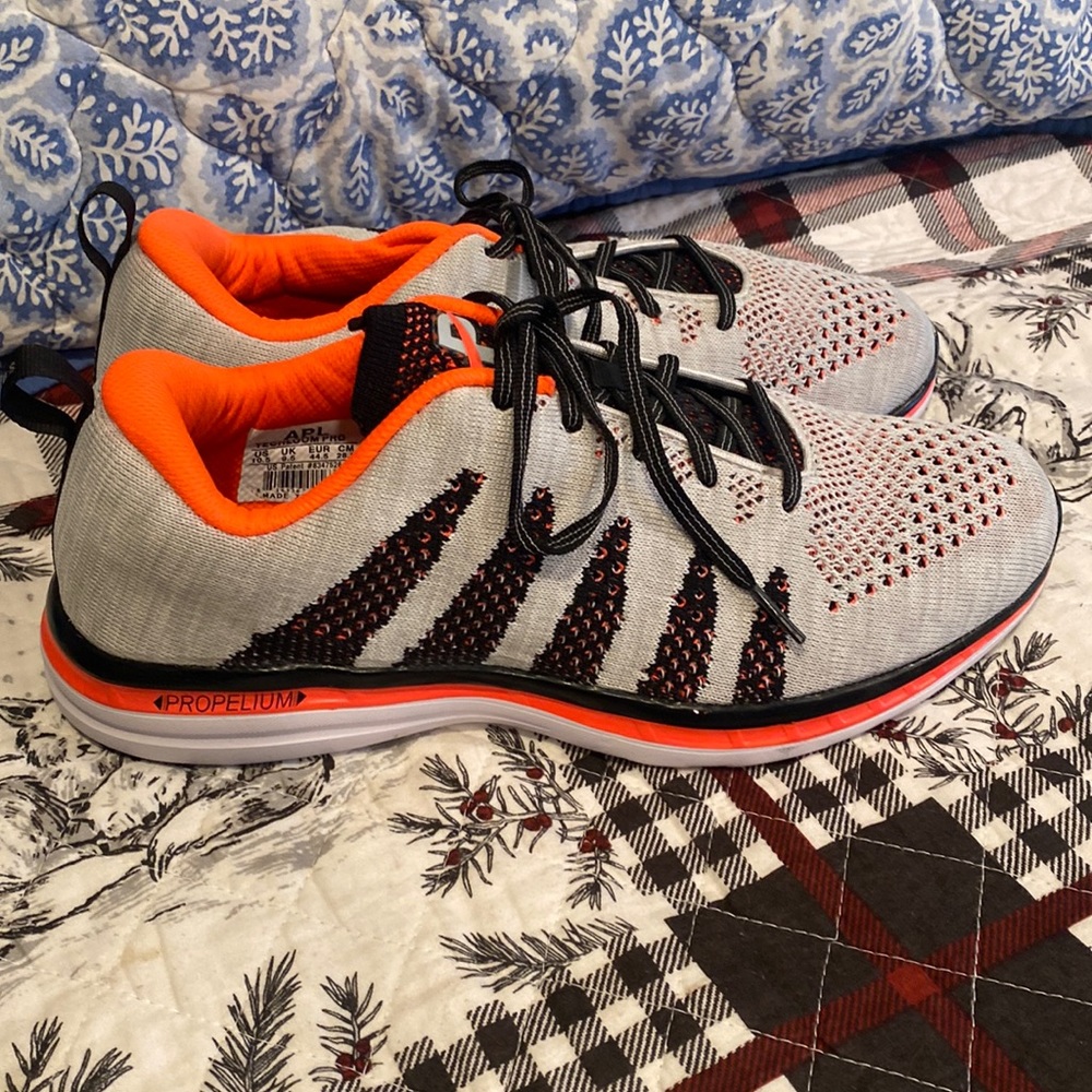 New Mens APL Techloom running shoes size 10.5